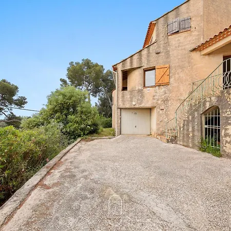 Les Arbouses Villa
